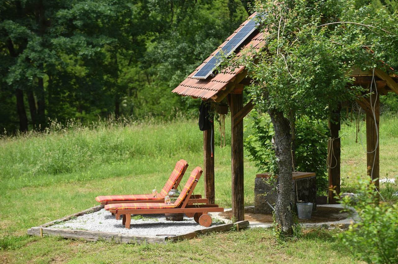 Treehouse Resnice -Mreznica Barilovic Exterior photo